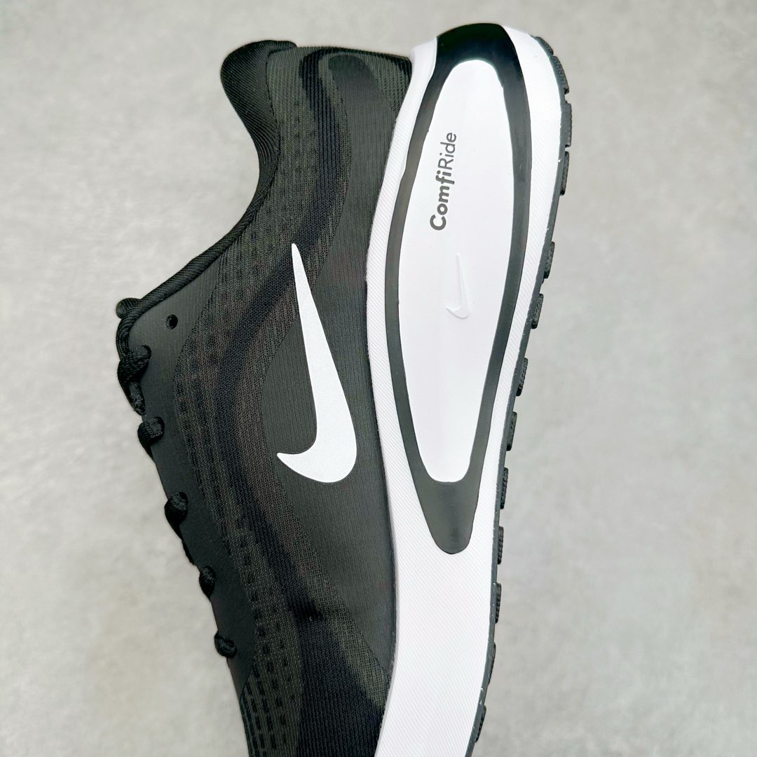 Nike Sneakers-112