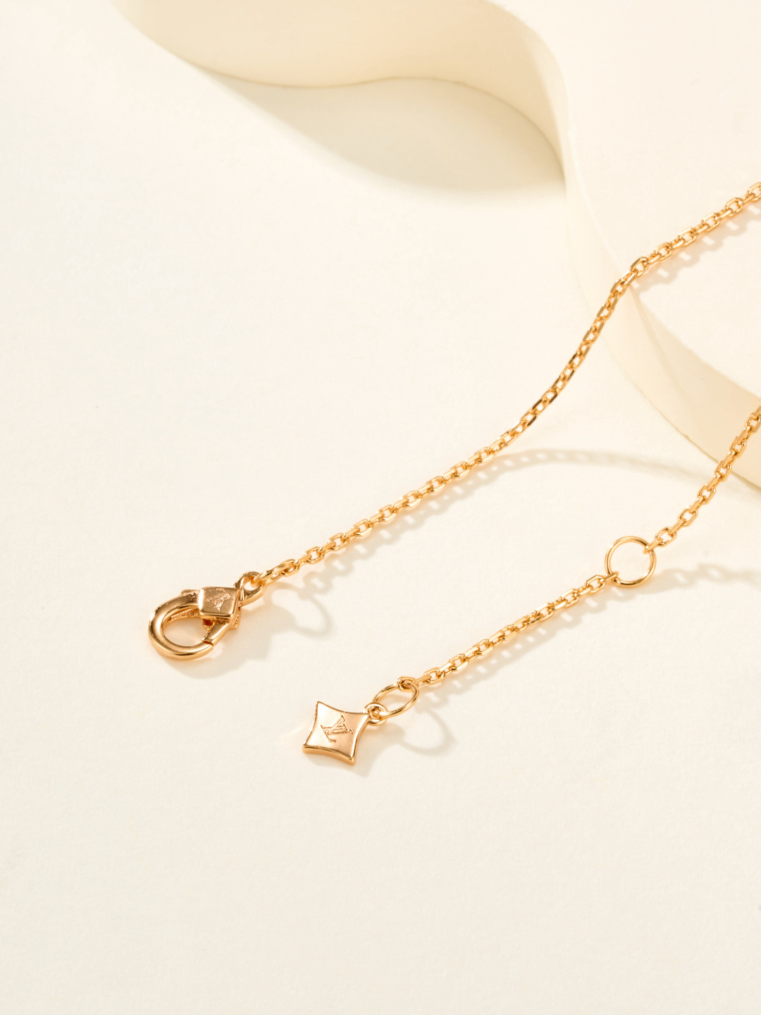 LV necklace-26