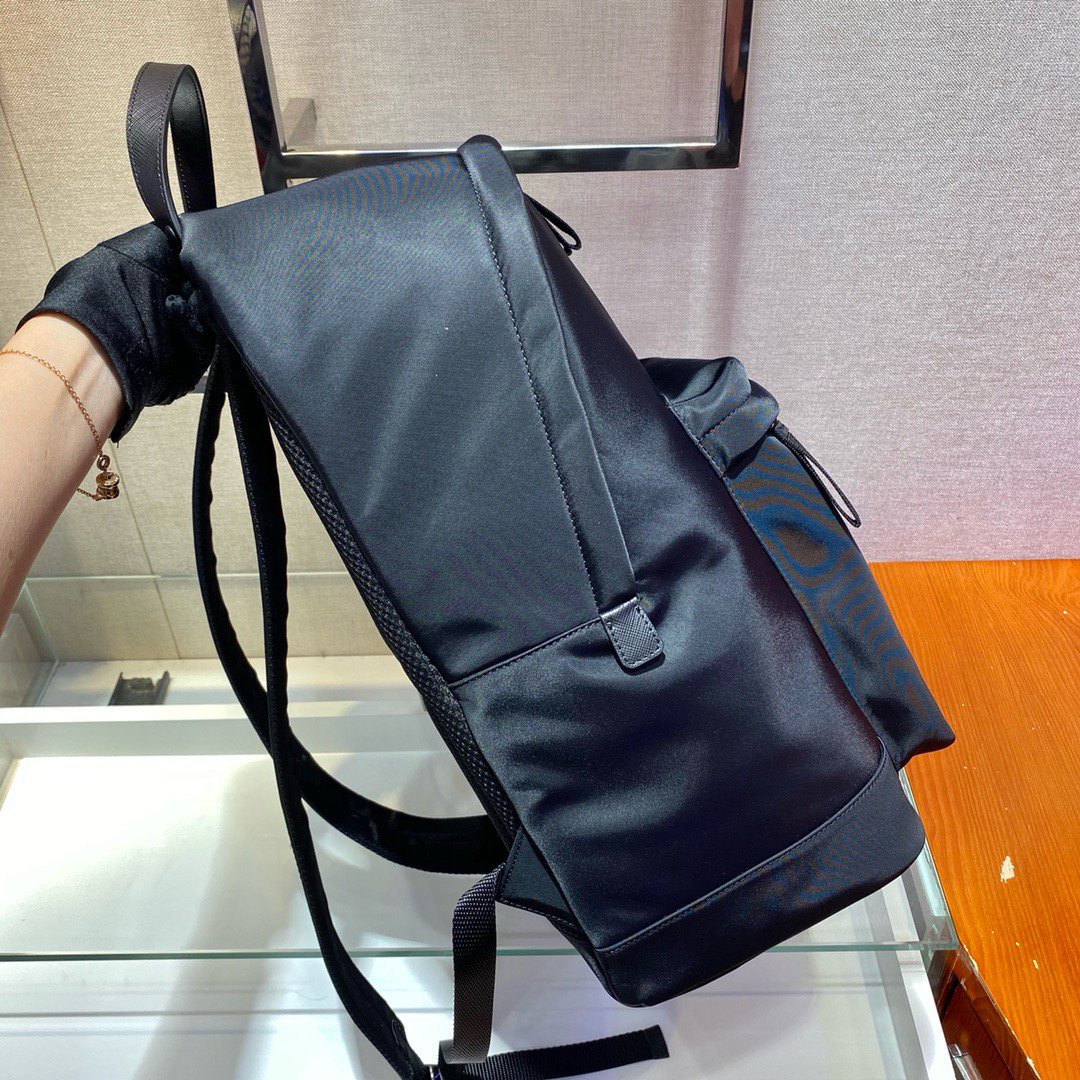 Prada bag-250