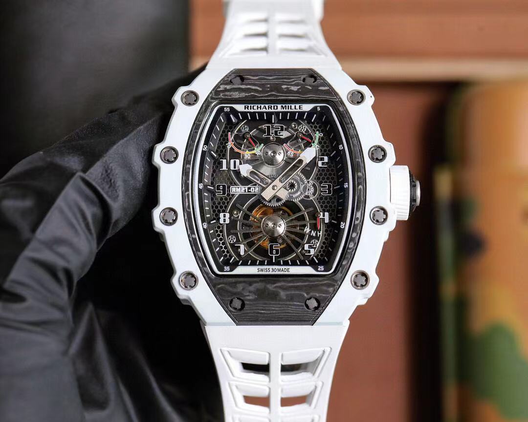 Watch 33