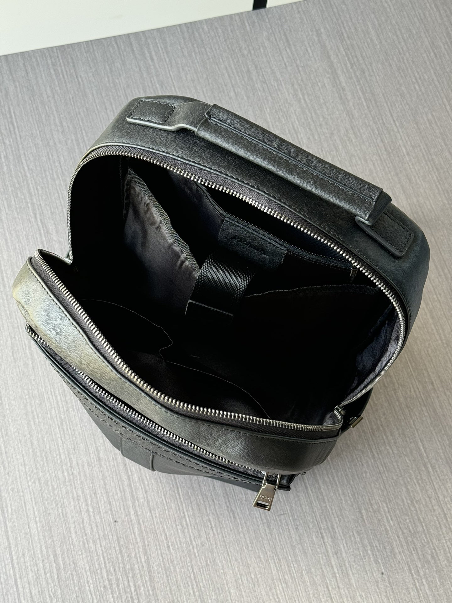 Prada bag-221