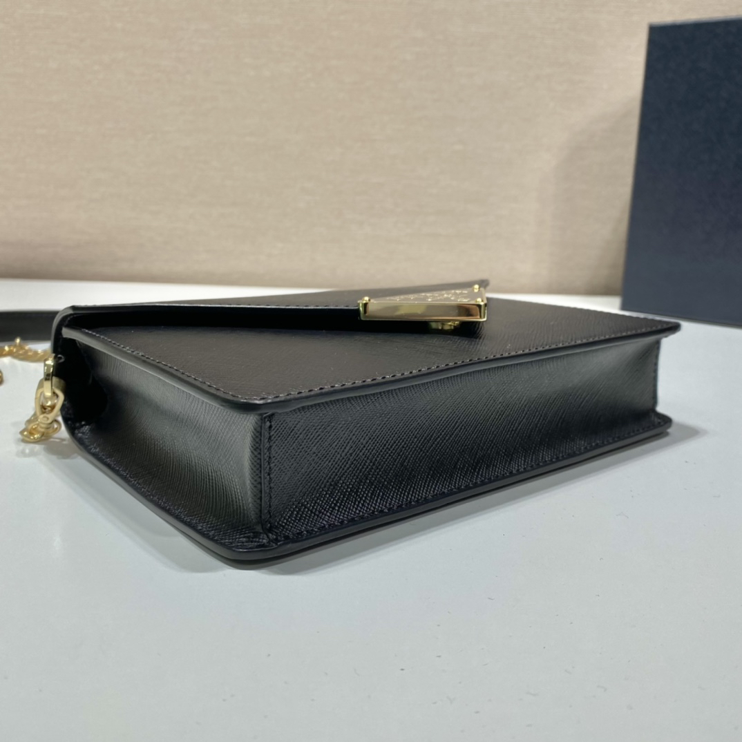Prada bag-142