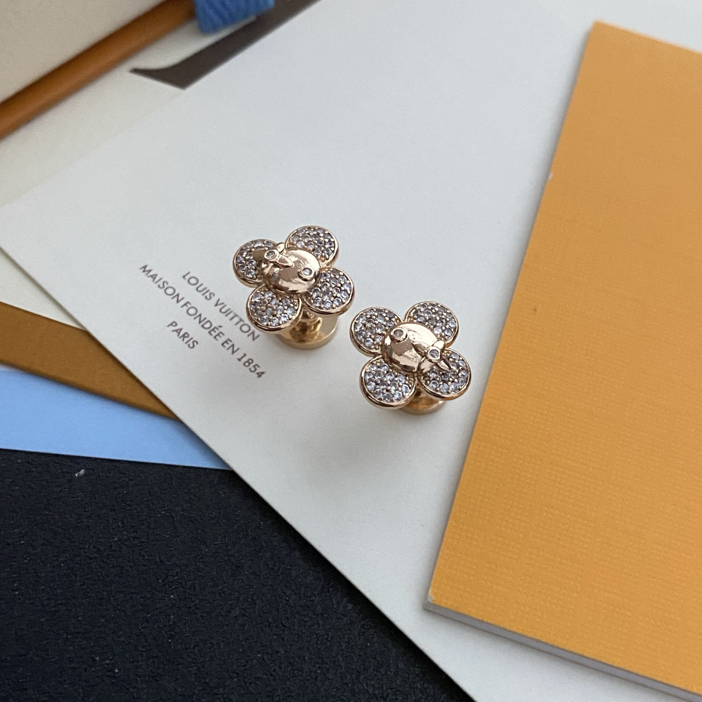 LV earrings-28