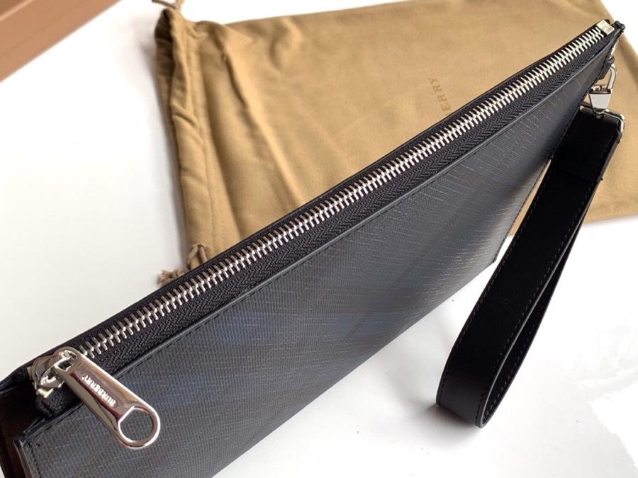 Fake Burberry Men London Check and Leather Zip Pouch Navy Black