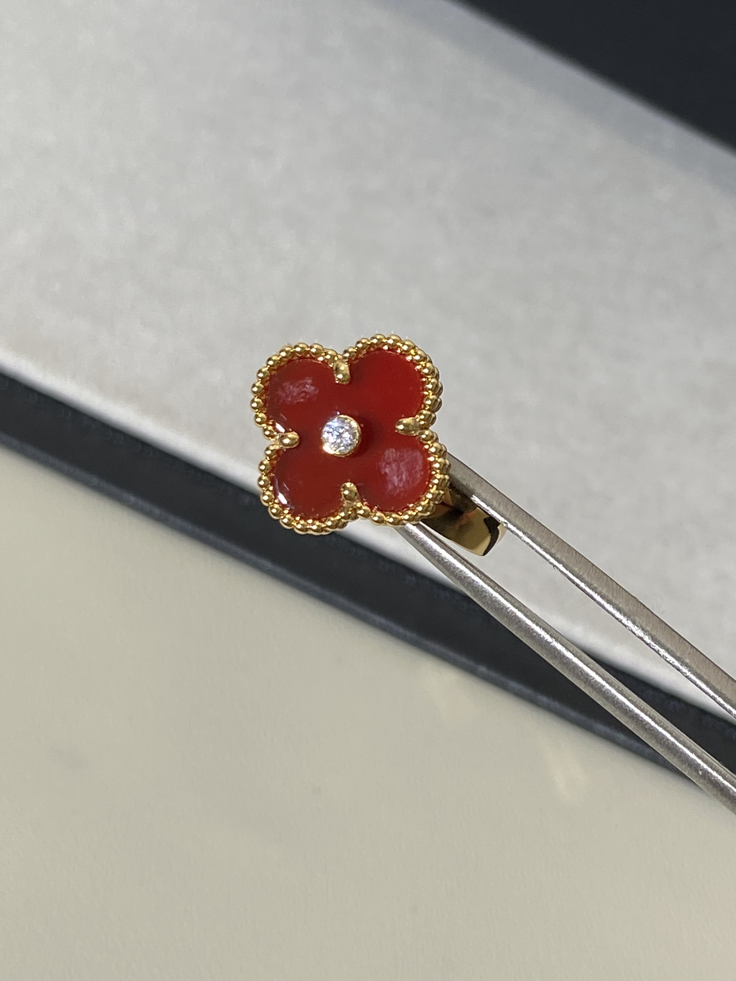 Van Cleef & Arpels ring-27