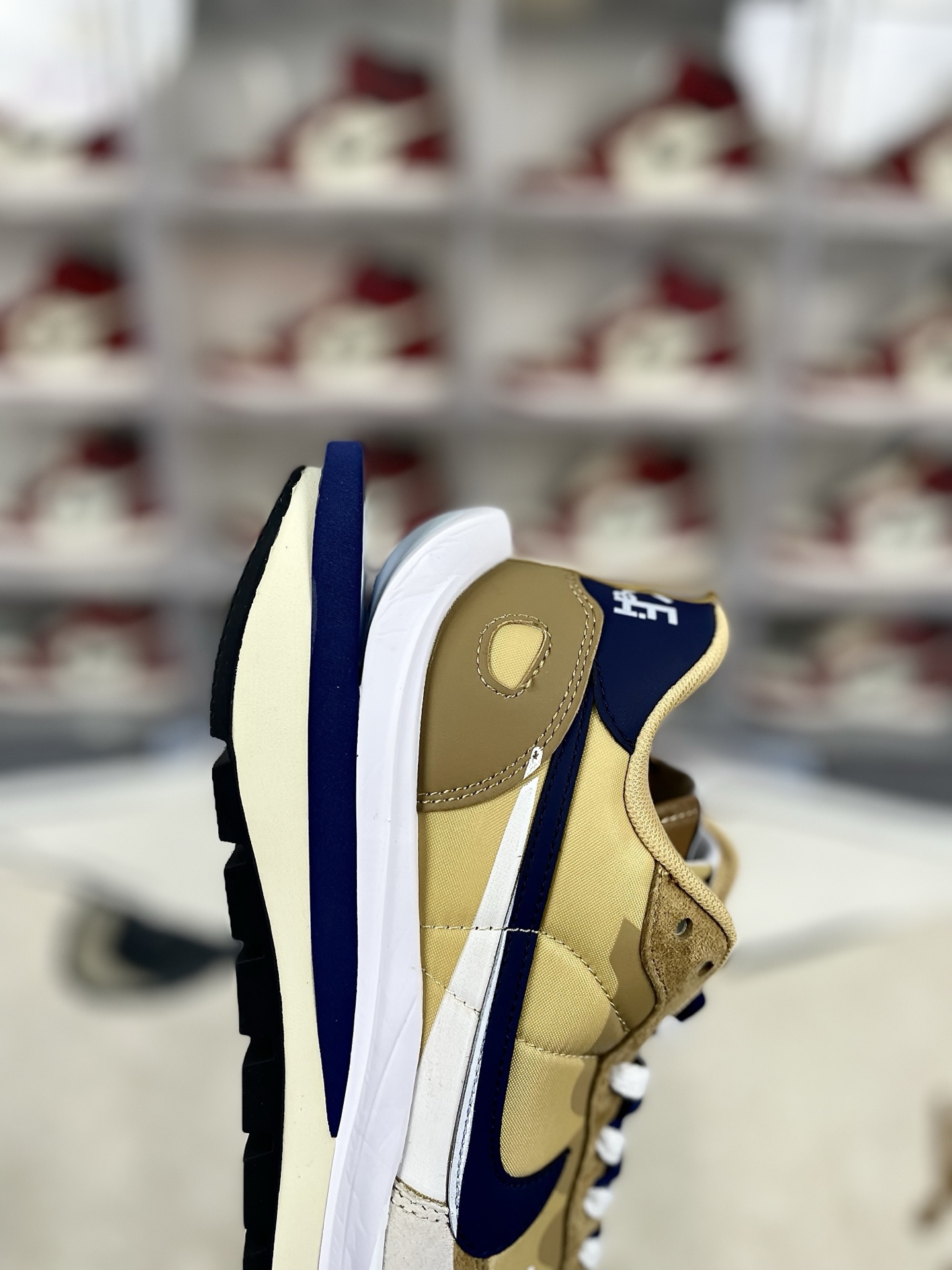 Nike Sneakers-331