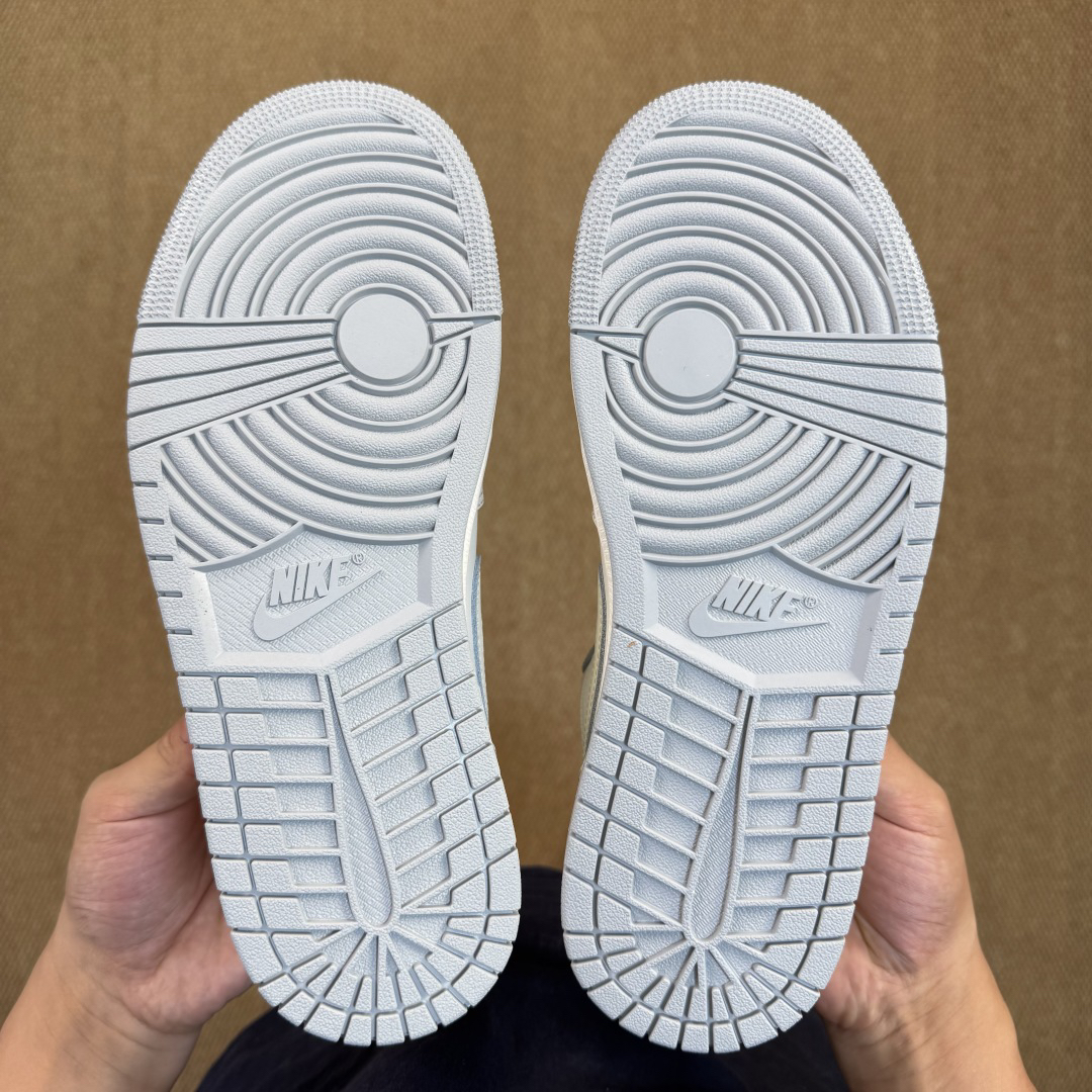 Nike Sneakers-261