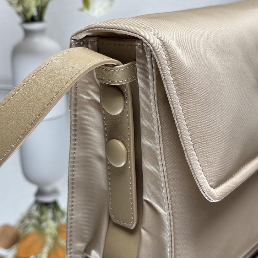Prada bag-101
