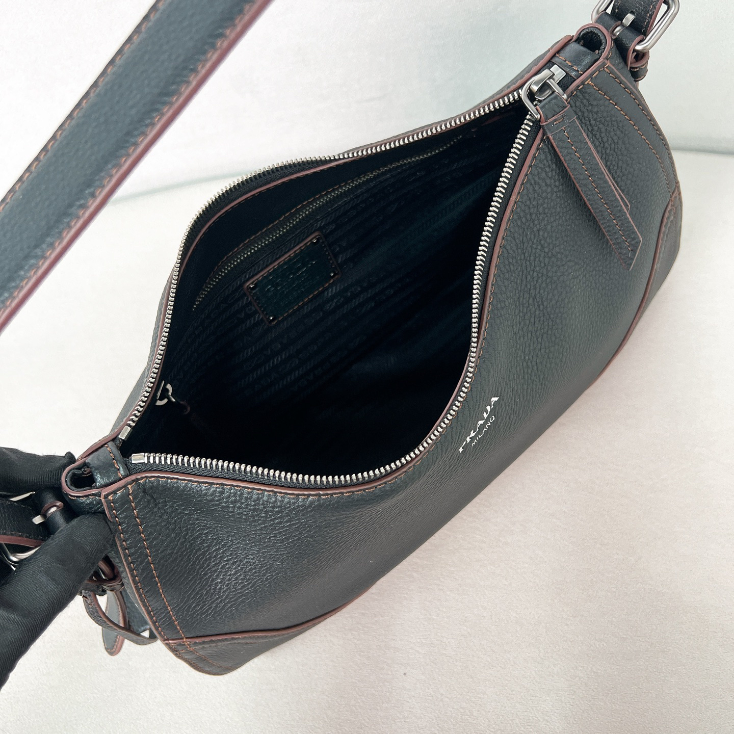 Prada bag-180
