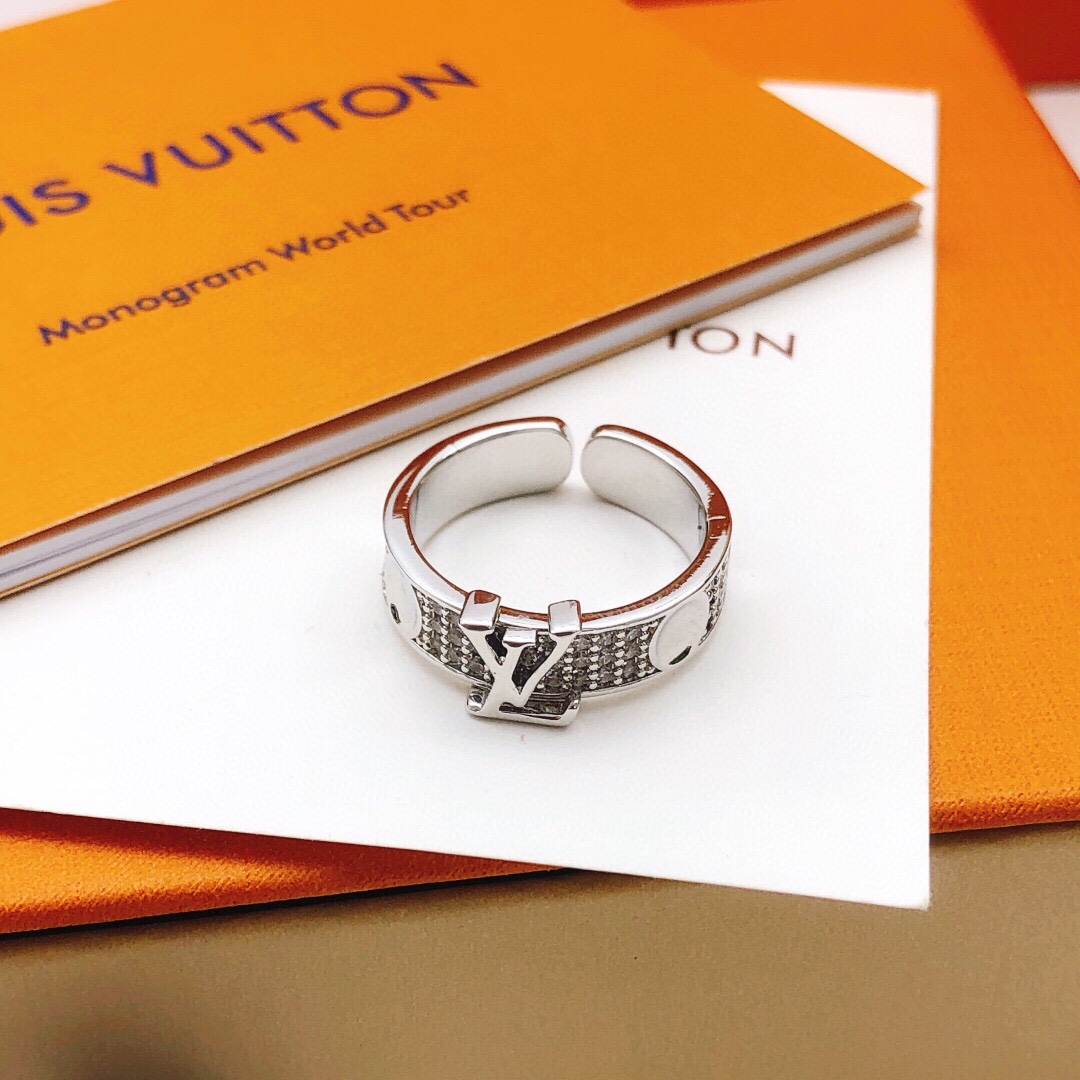 LV ring-77