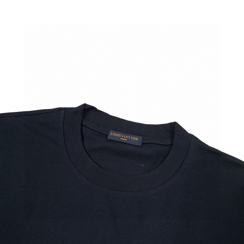 LV clothing-38