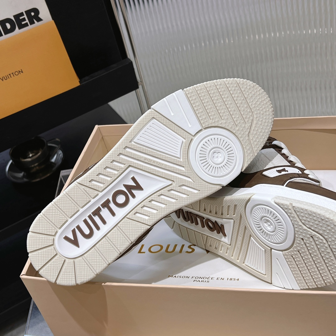 Lv Sneakers-52