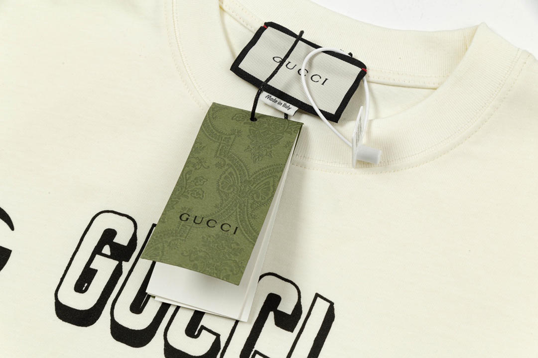 Gucci clothing-86