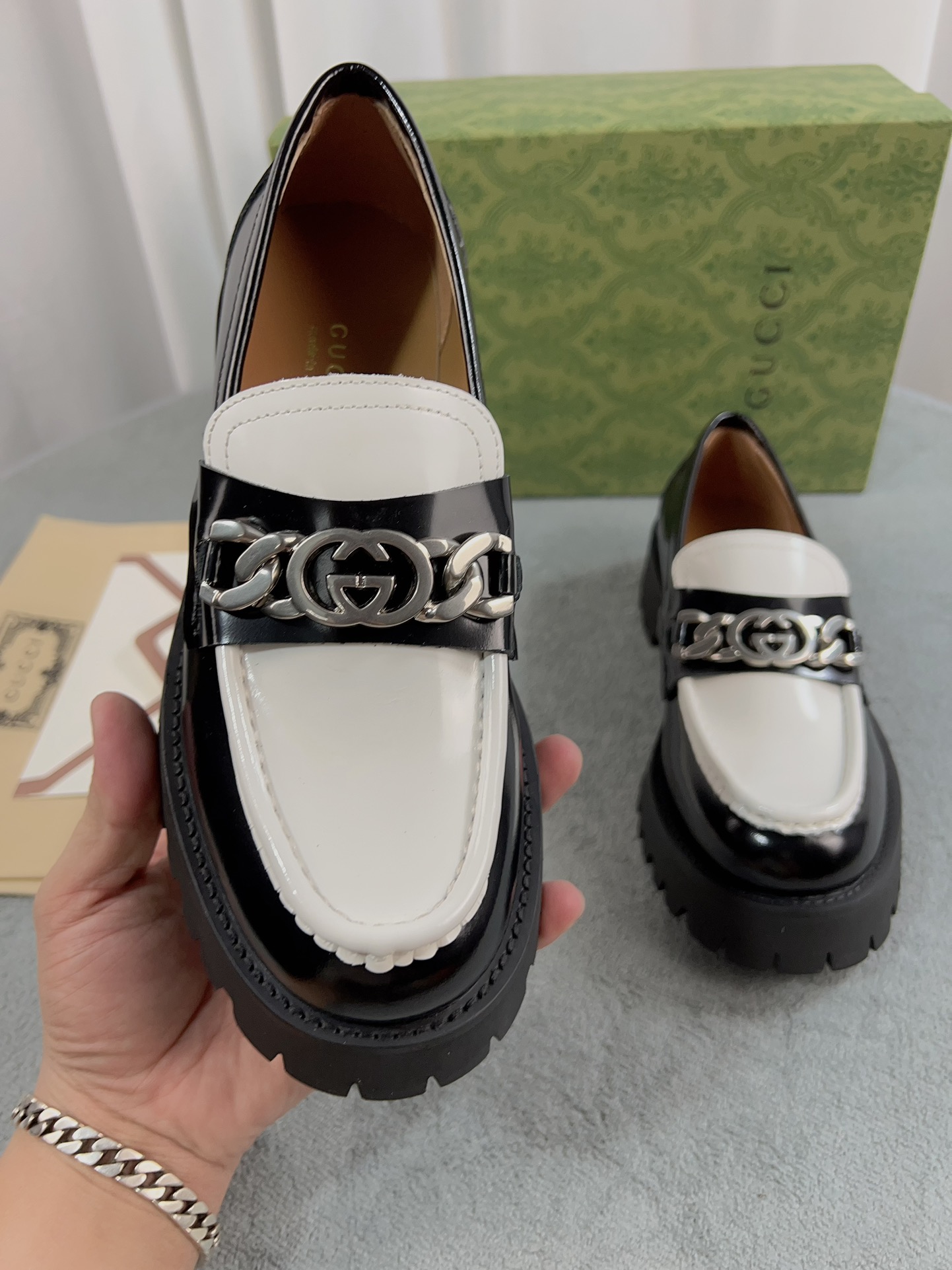 Gucci women's leather shoes-107