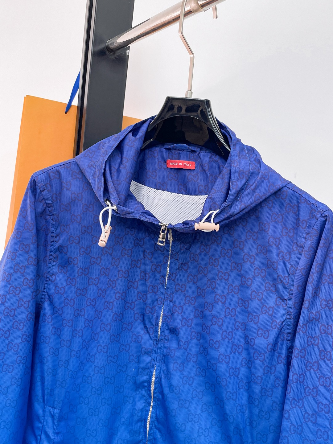 Gucci Clothing-309