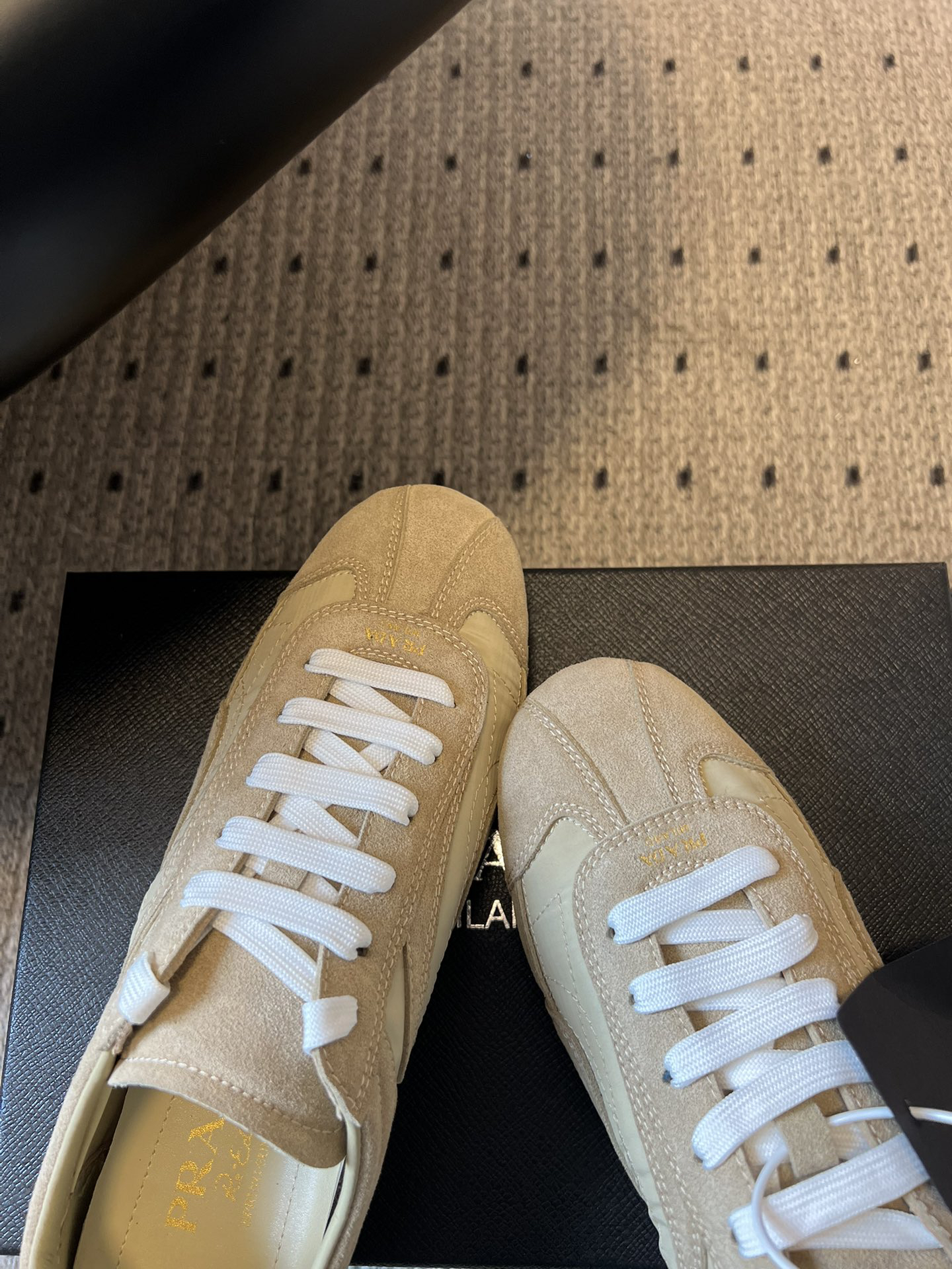 Prada Sneakers-210