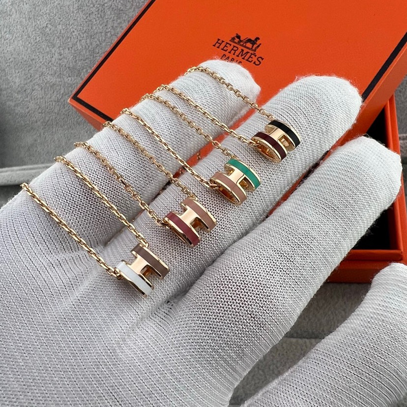 Hermes necklace-70