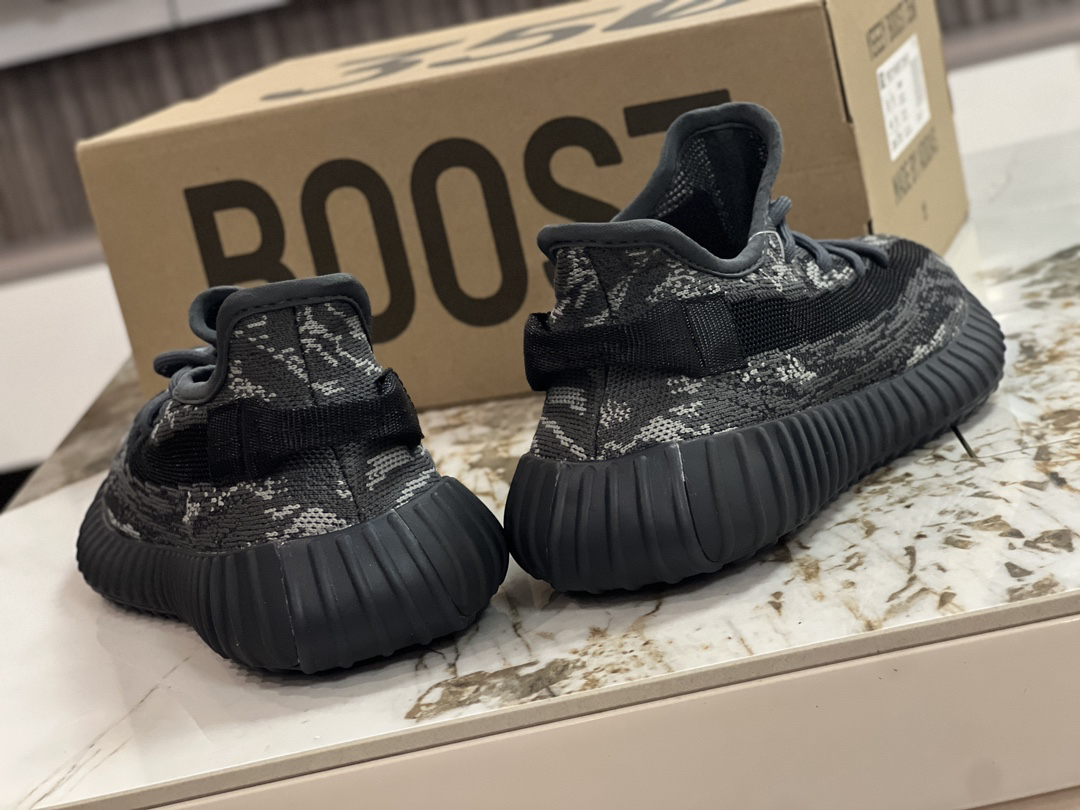 Adidas Sneakers-140