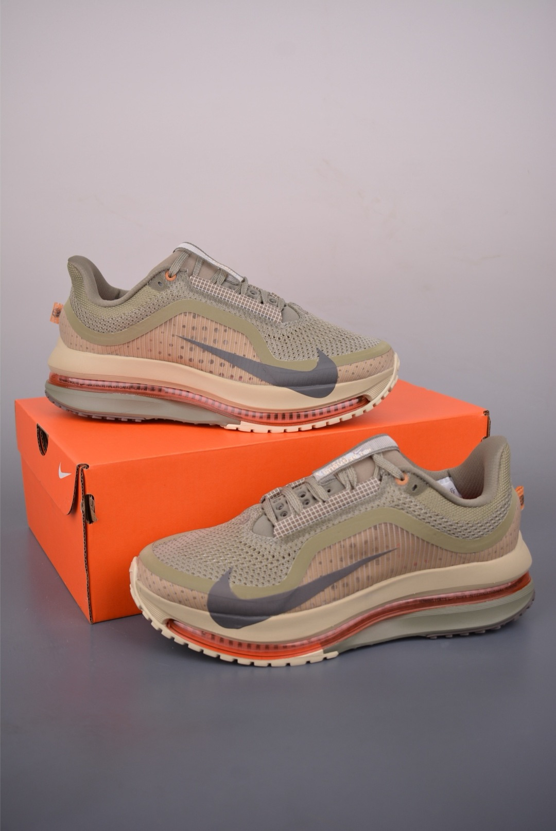Nike Sneakers-280