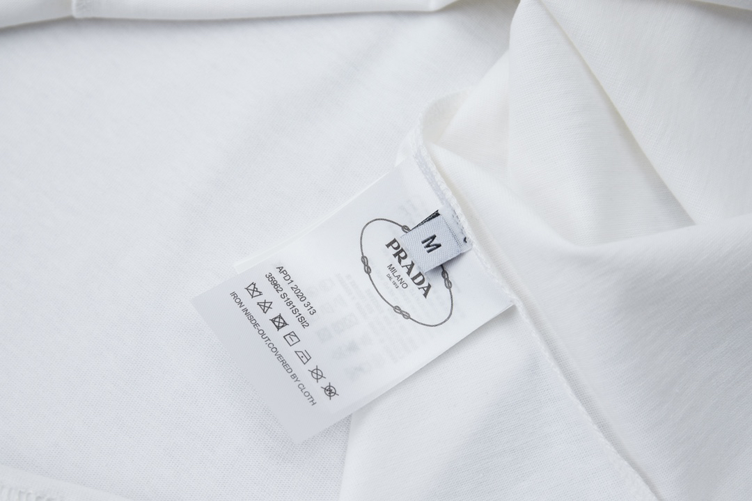 Prada clothing-302