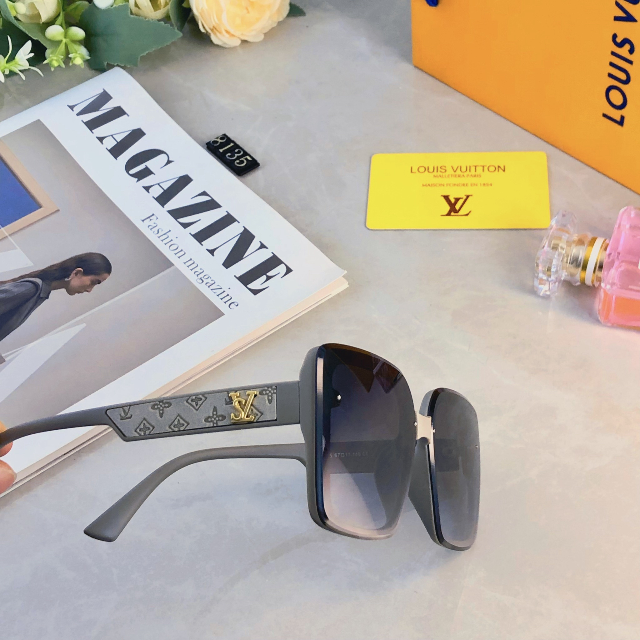 LV glasses-27
