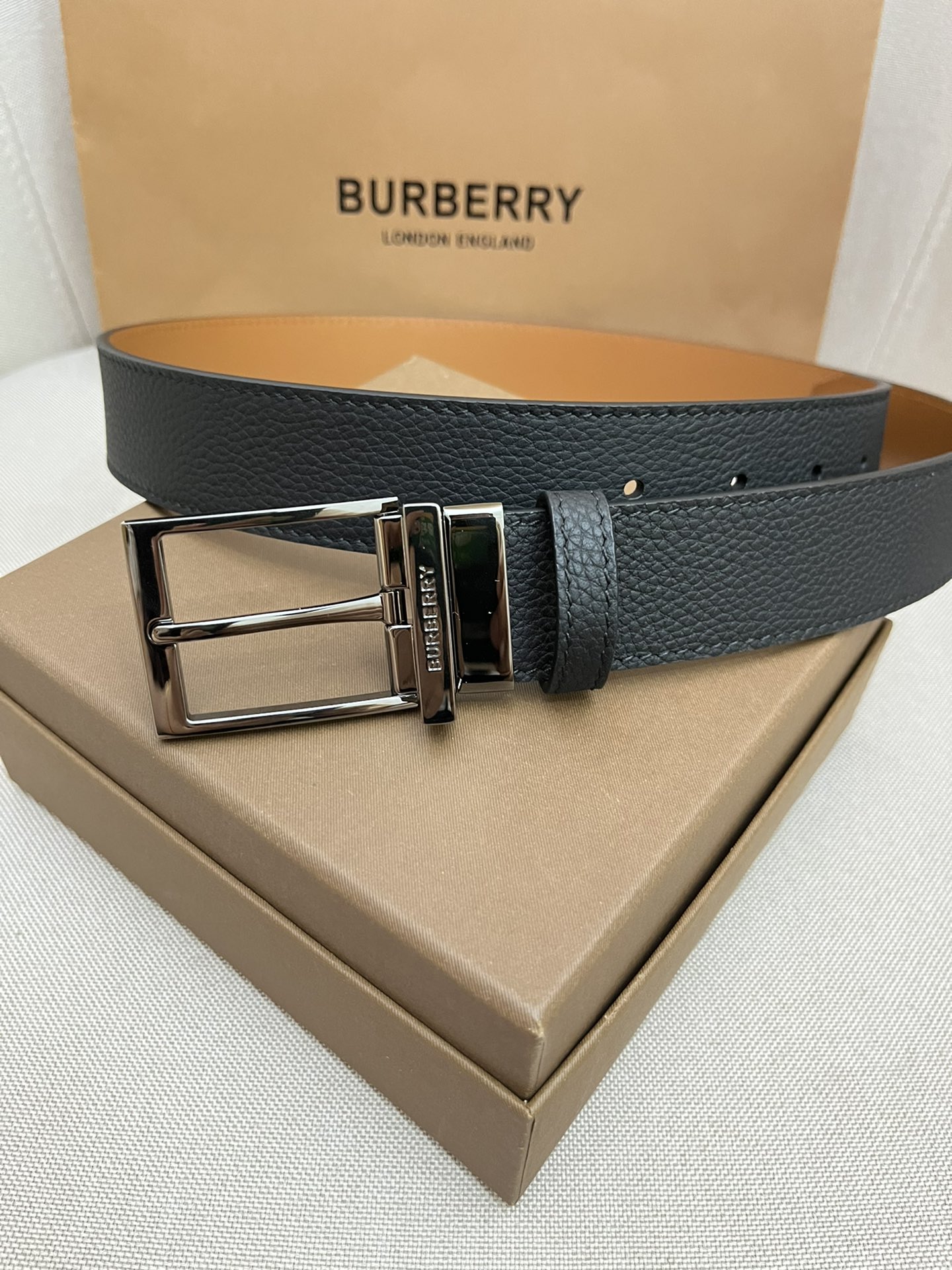 Burberry belt-92