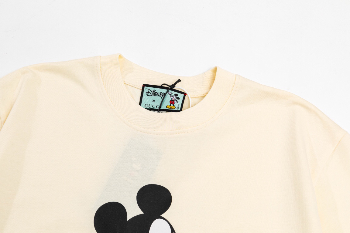Gucci clothing-59