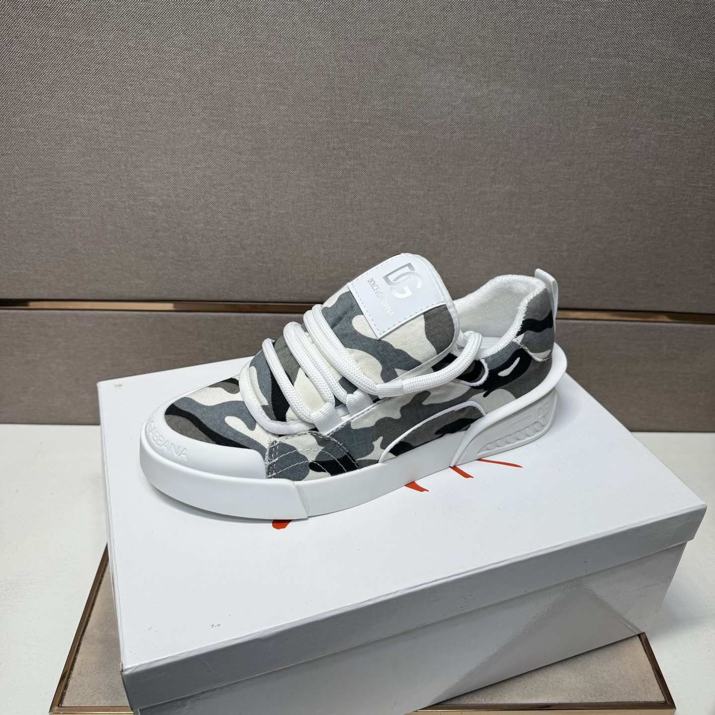 D&G Sneakers-210