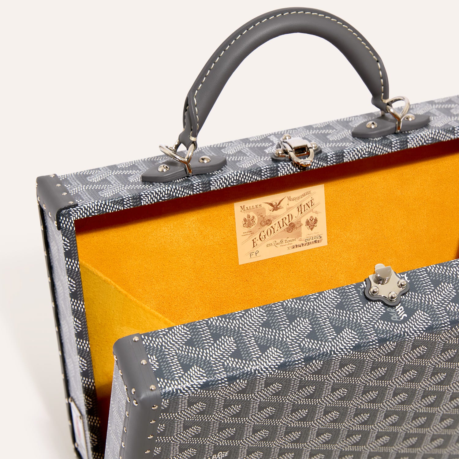 Grand Hôtel trunk bag