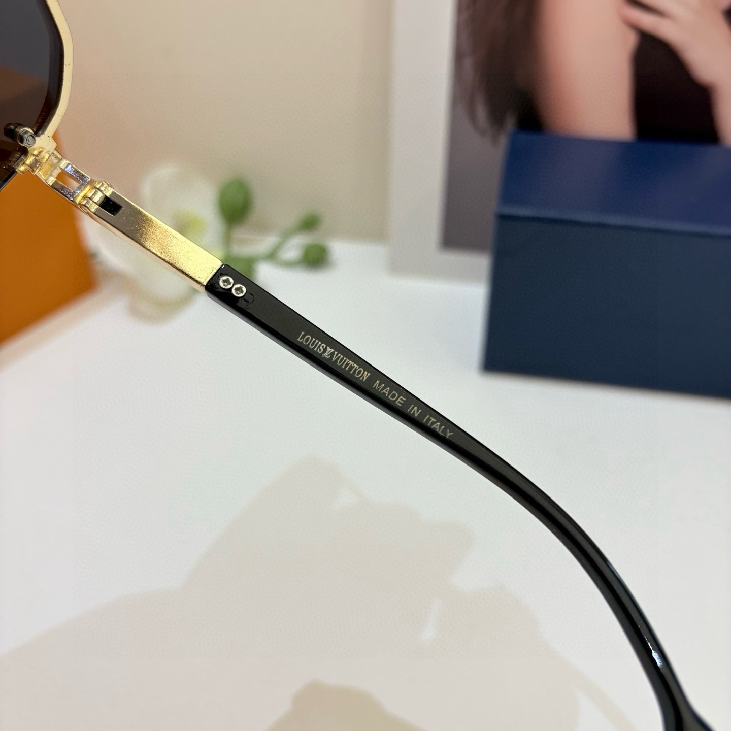 LV glasses-58