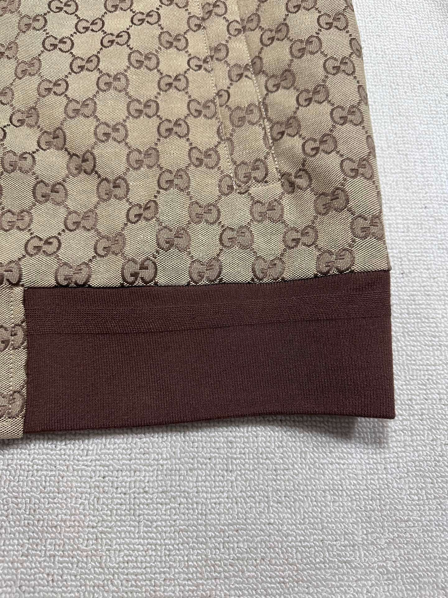 Gucci Clothing-325