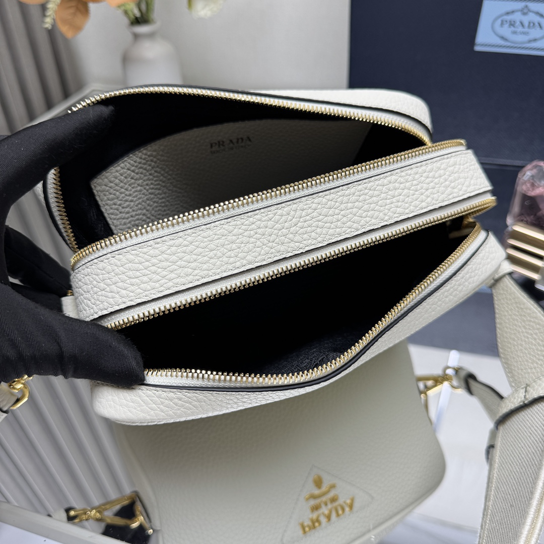Prada bag-259