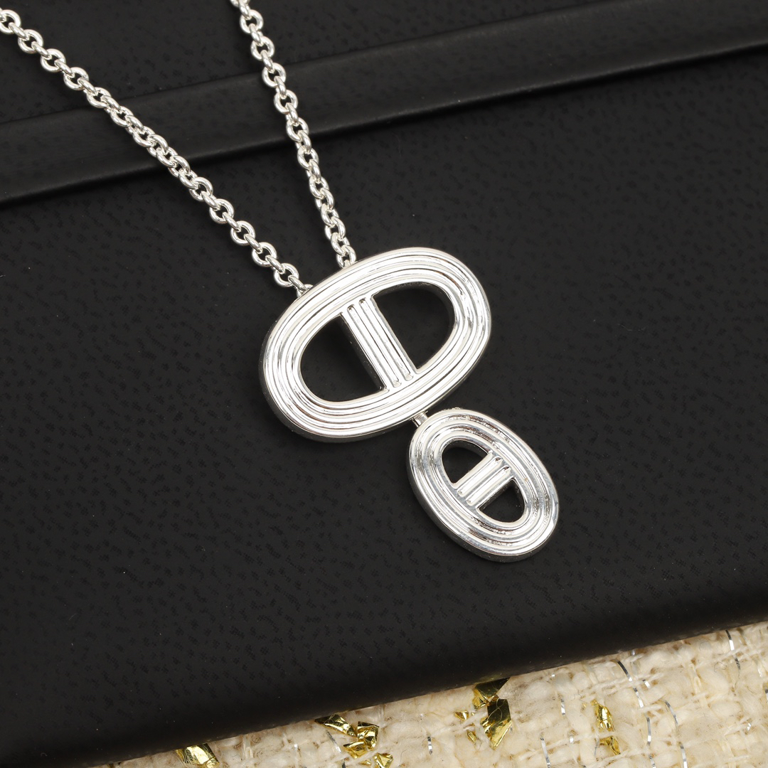 Hermes necklace-37