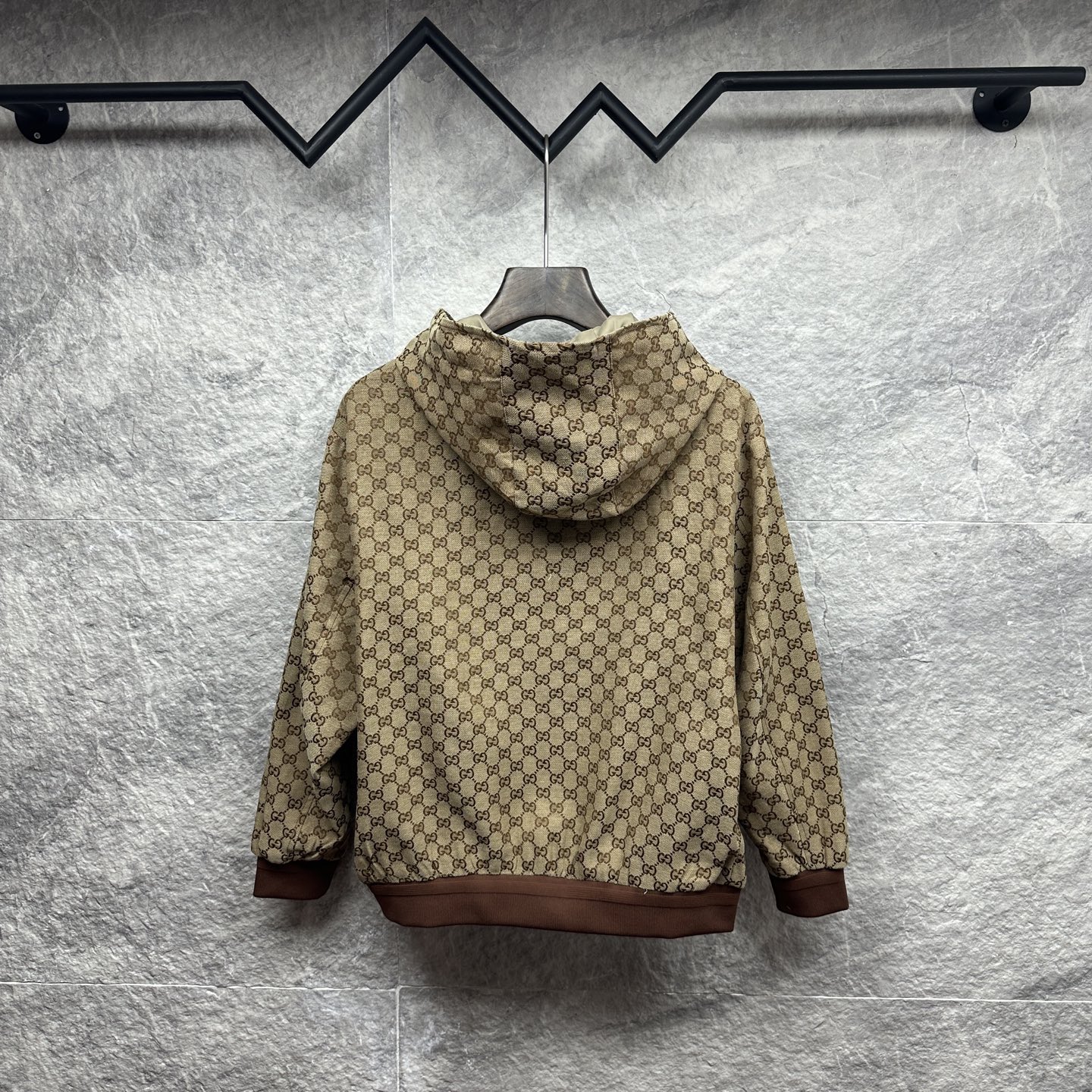 Gucci Clothing-360
