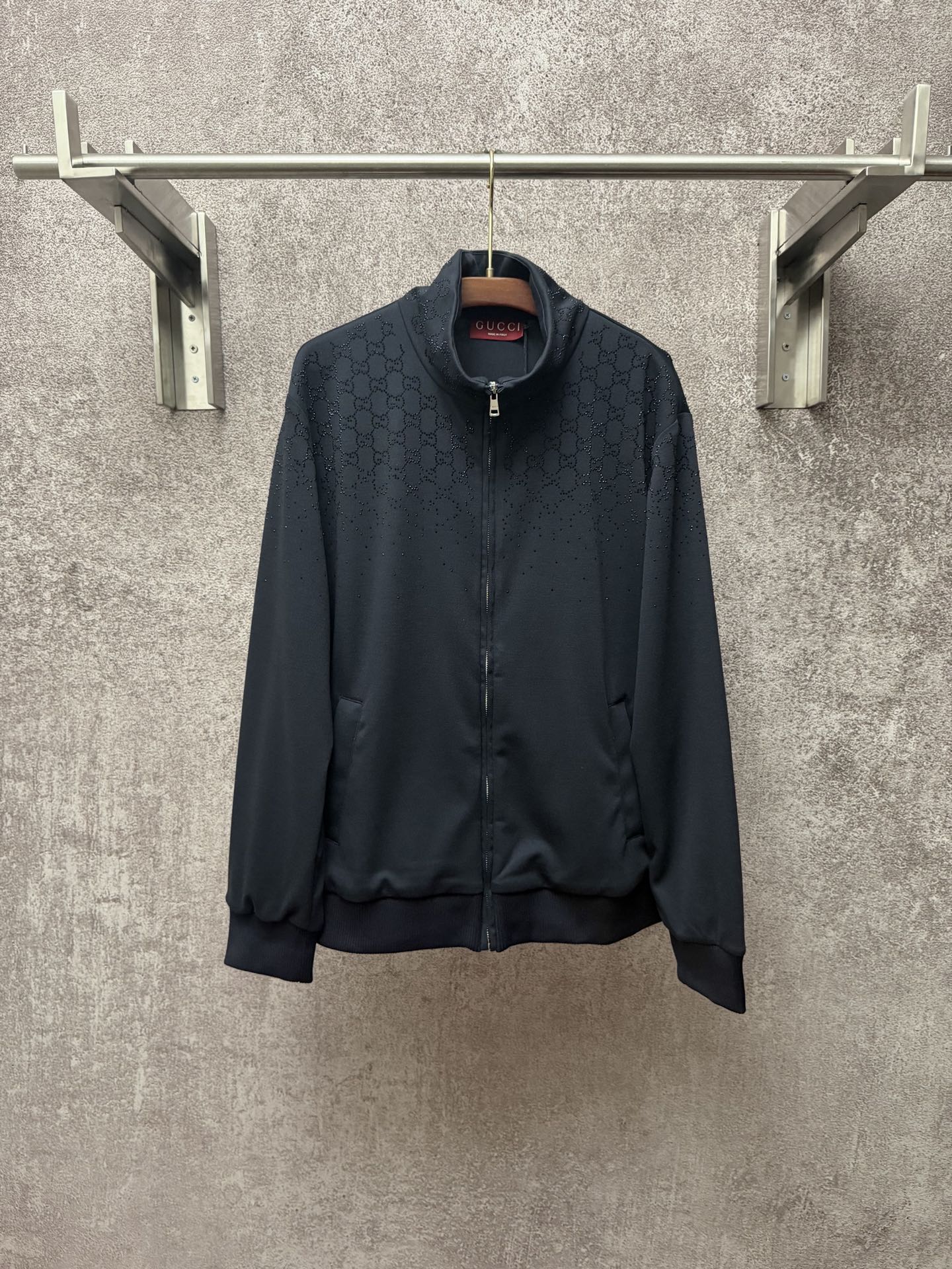 Gucci Clothing-354