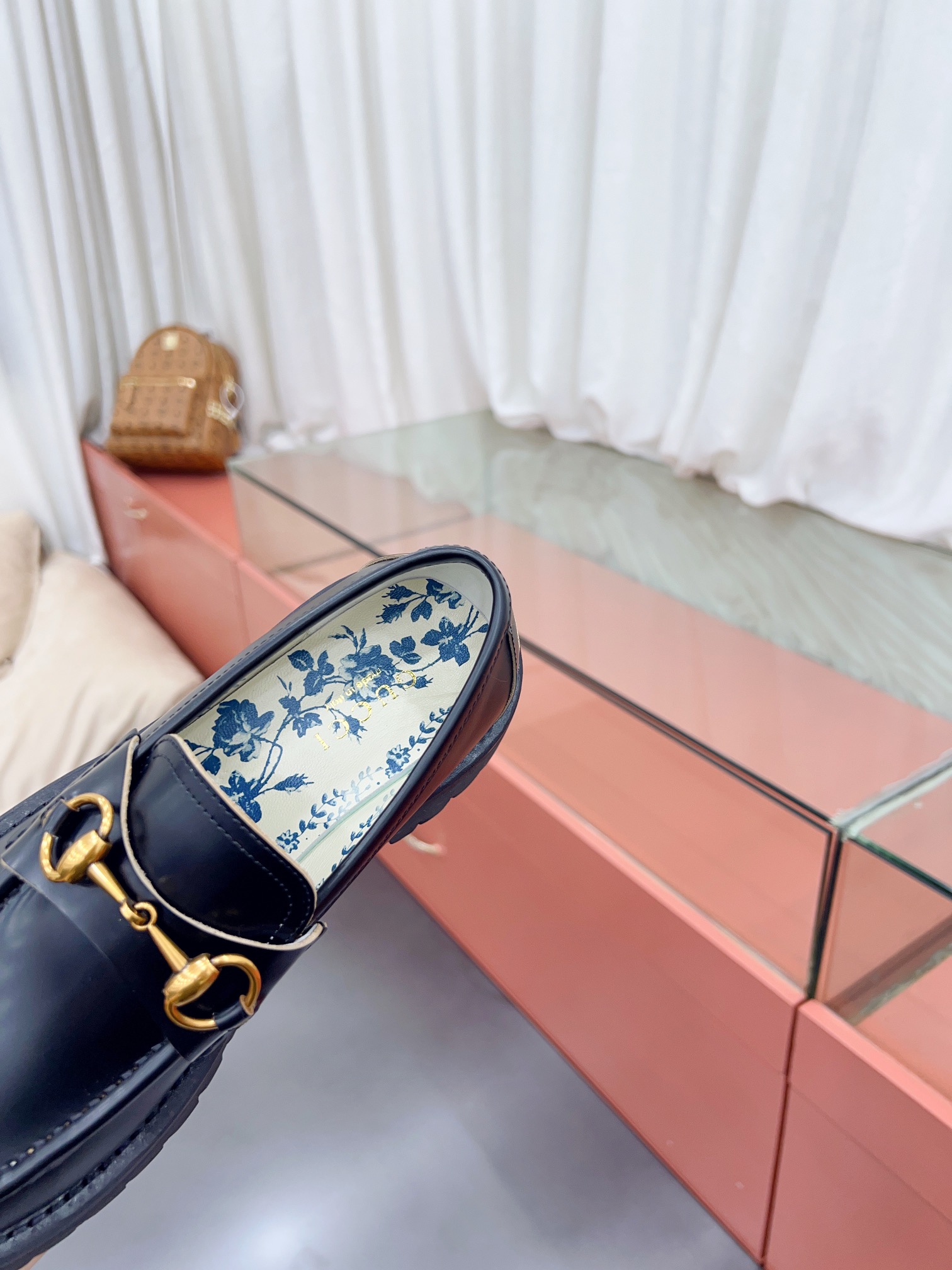 Gucci women's leather shoes-78