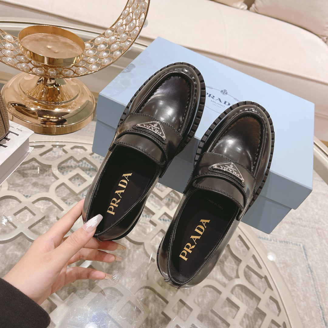 Prada women's leather shoes-24