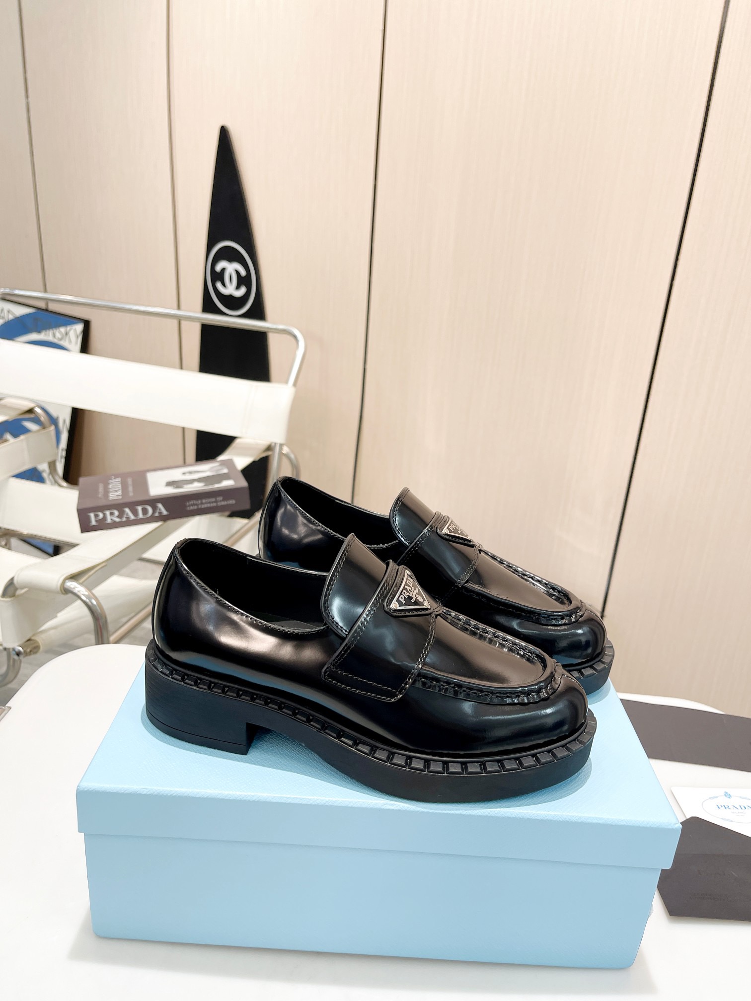 Prada women's leather shoes-9