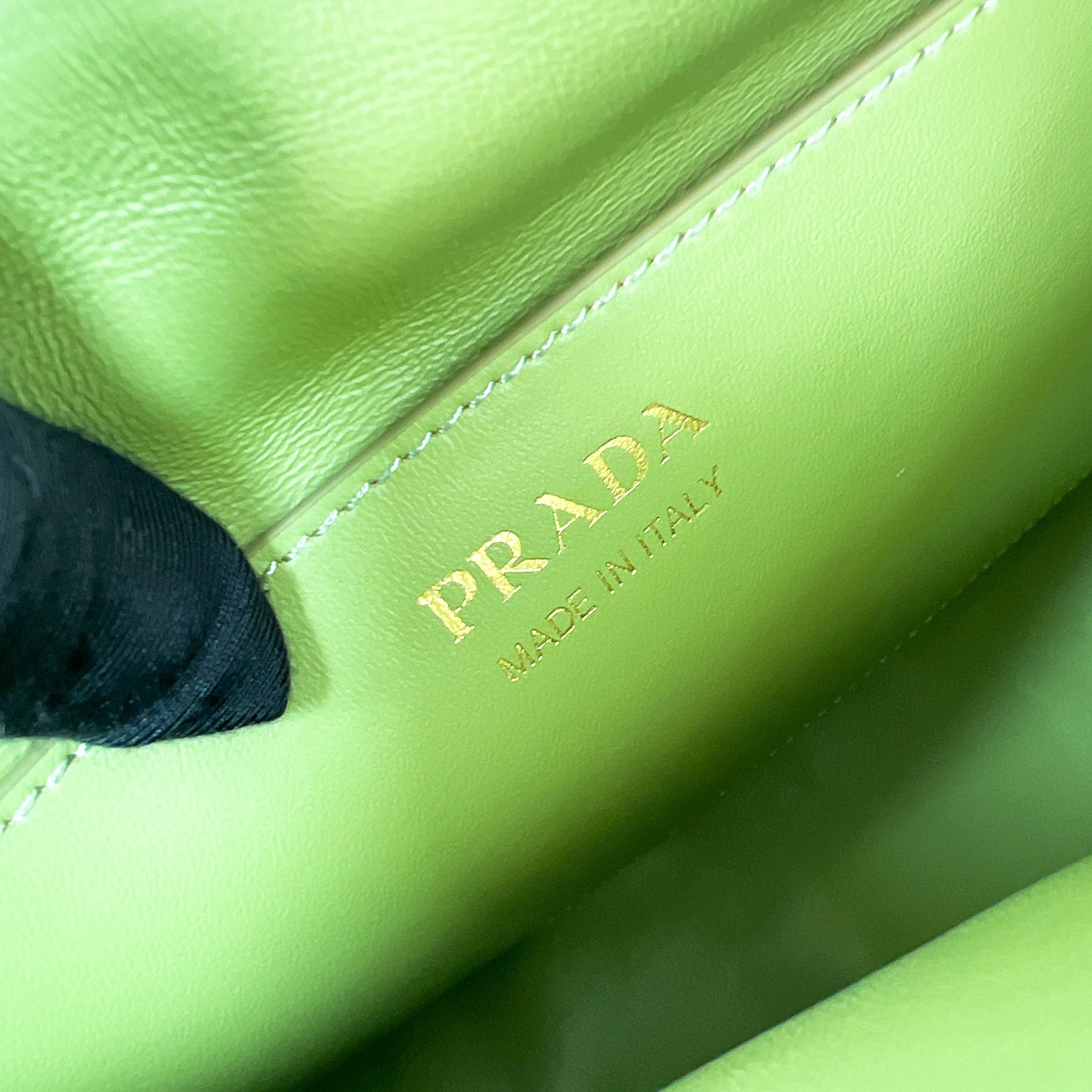 Prada bag-95