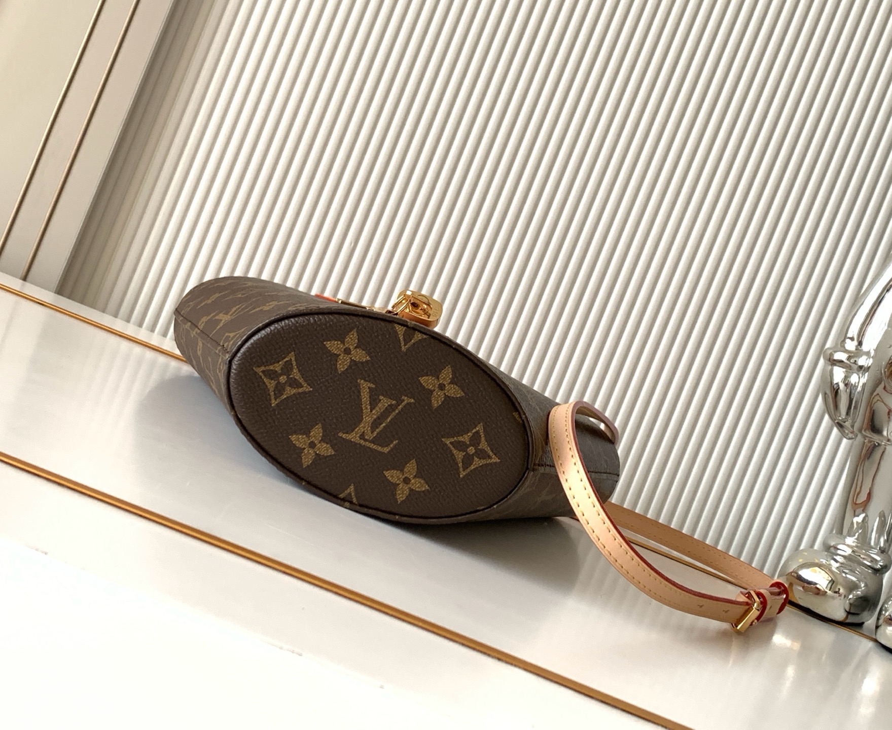 Louis Vuitton bag-209