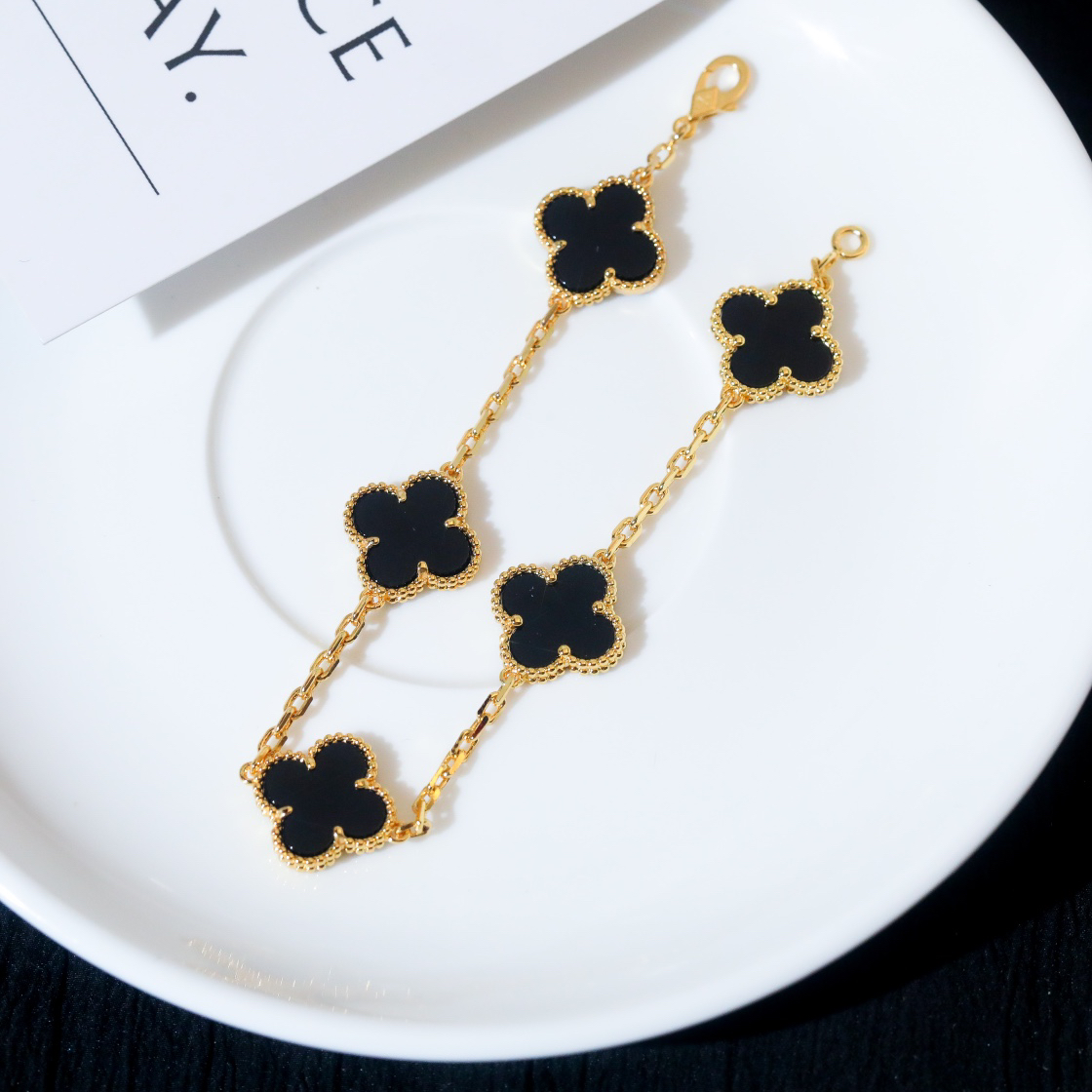 Van Cleef & Arpels Bracelet-74