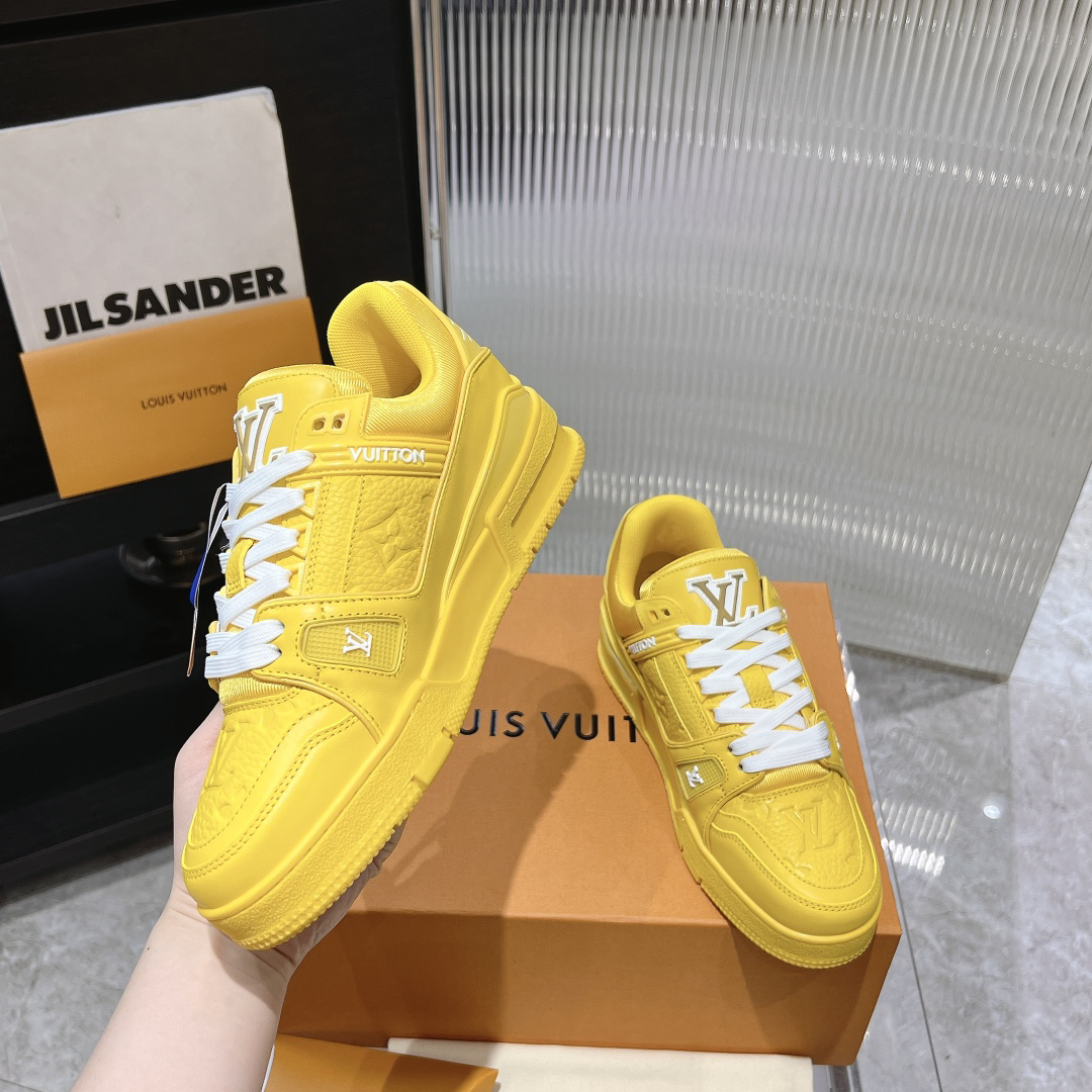 Lv Sneakers-32