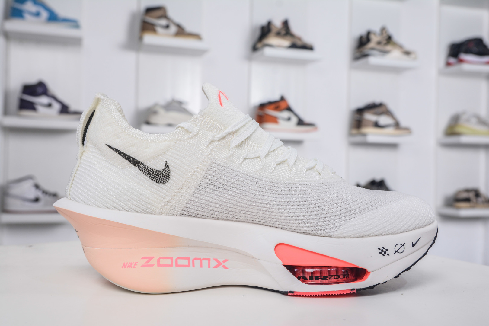 Nike Sneakers-270