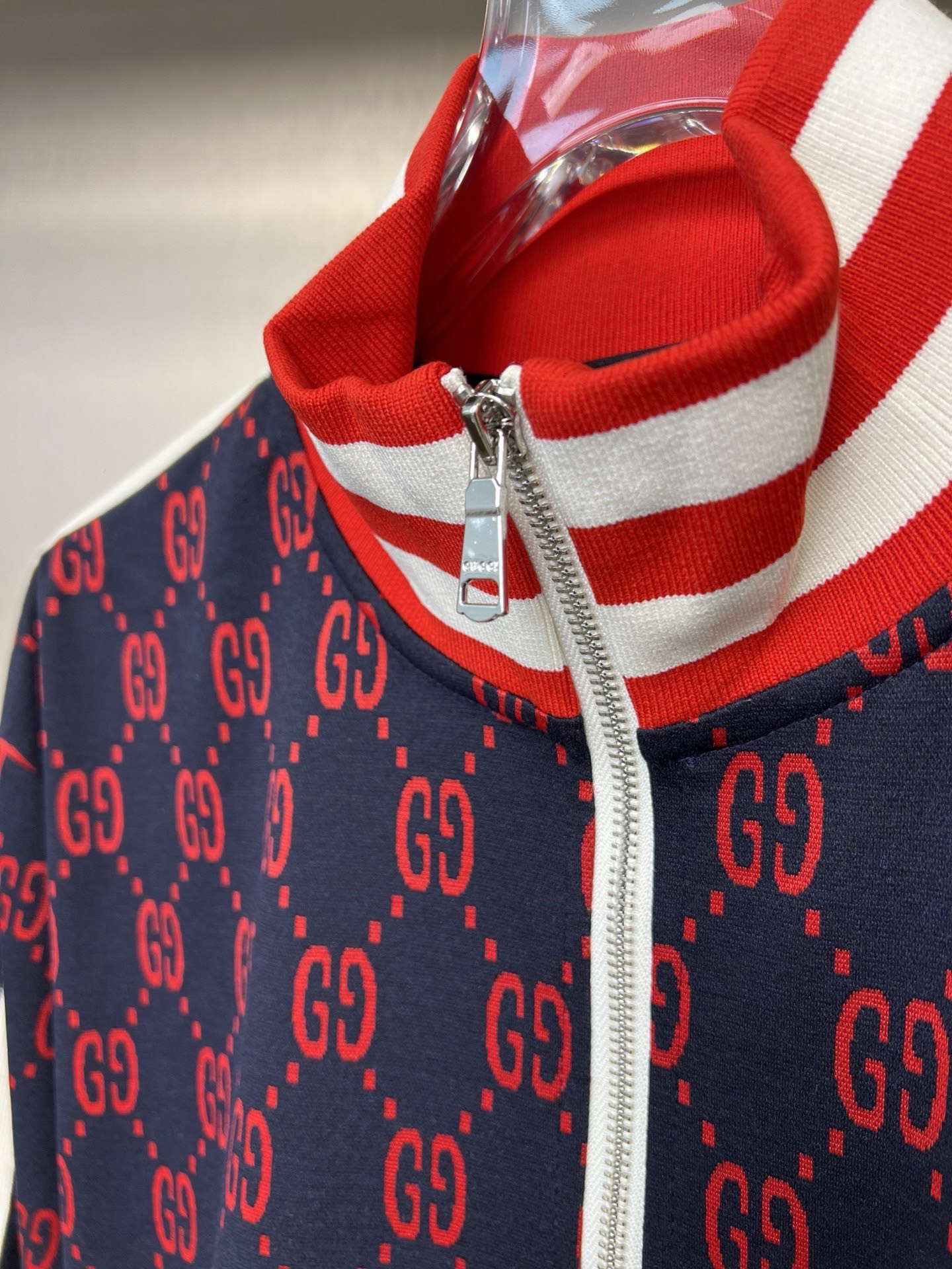 Gucci Clothing-346