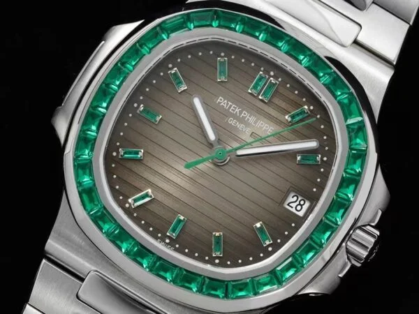 Nautilus 5711/1A-018  40 mm, Stainless Steel Khaki Dial Iced out