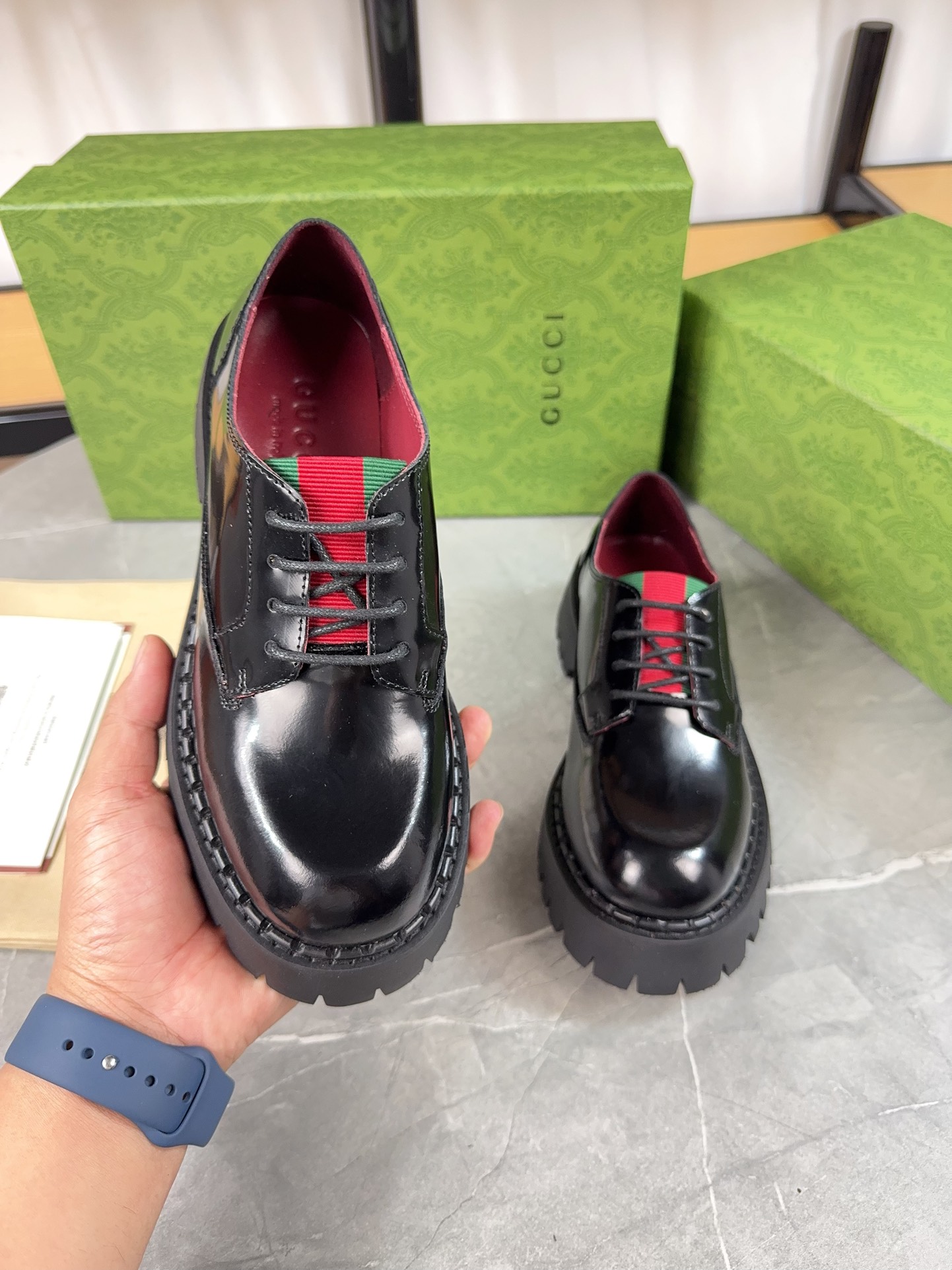 Gucci women's leather shoes-95