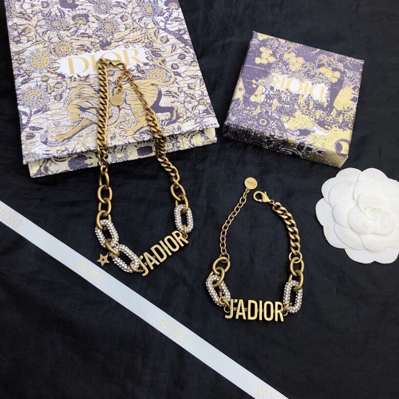 Dior necklace-55