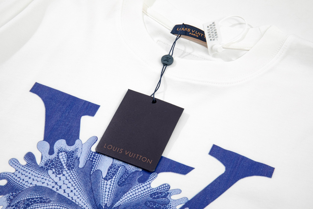 LV clothing-256