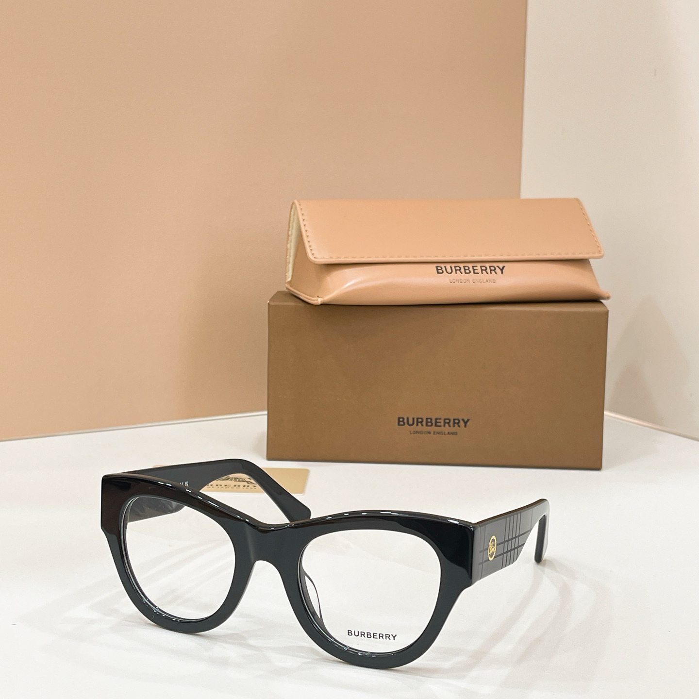 Burberry glasses-15