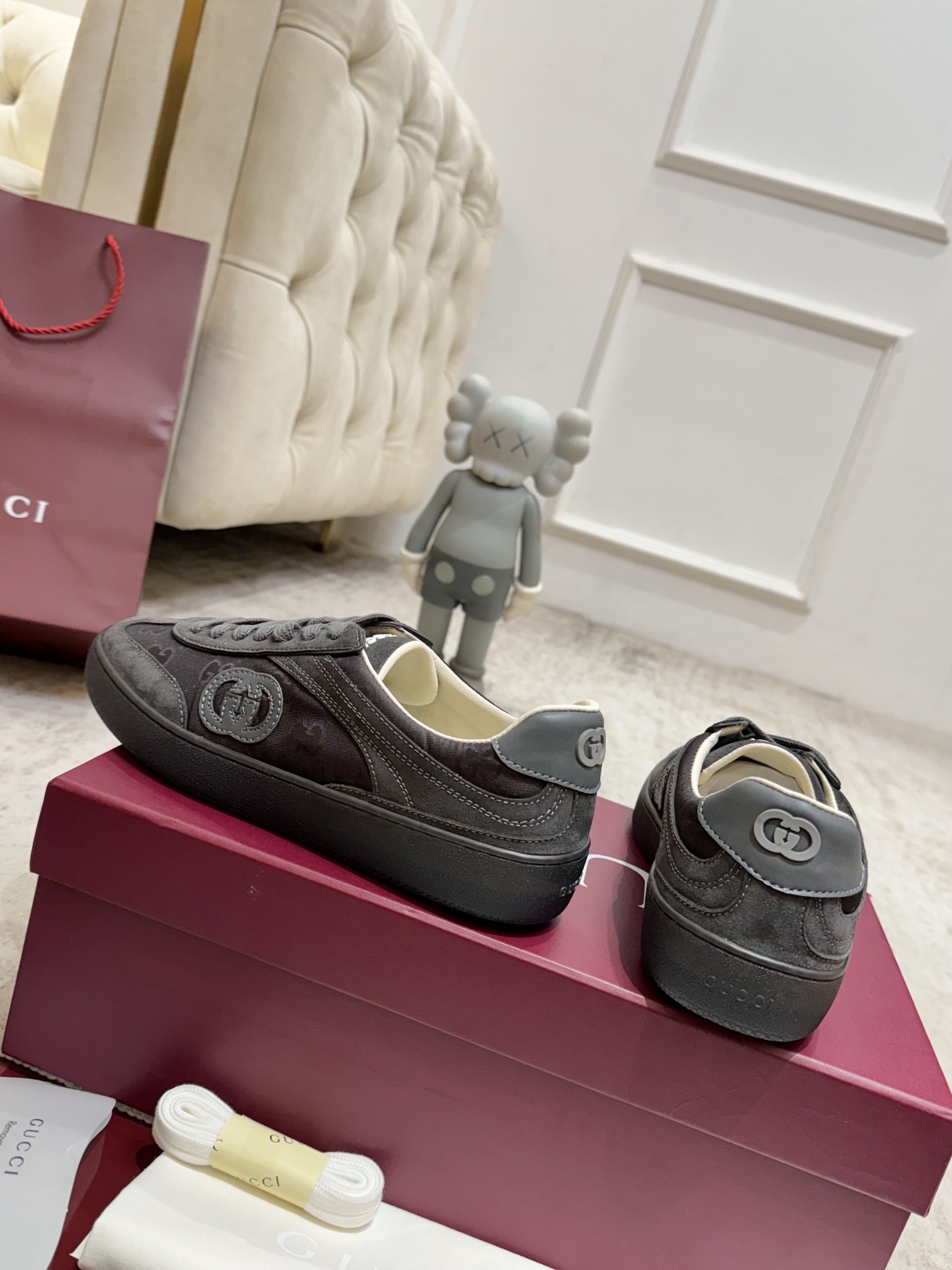 Gucci Sneakers-231